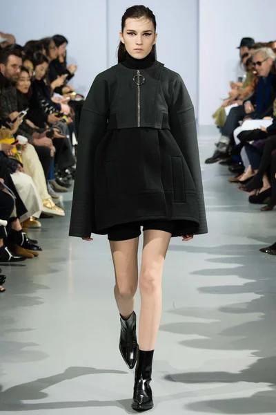 Look 1